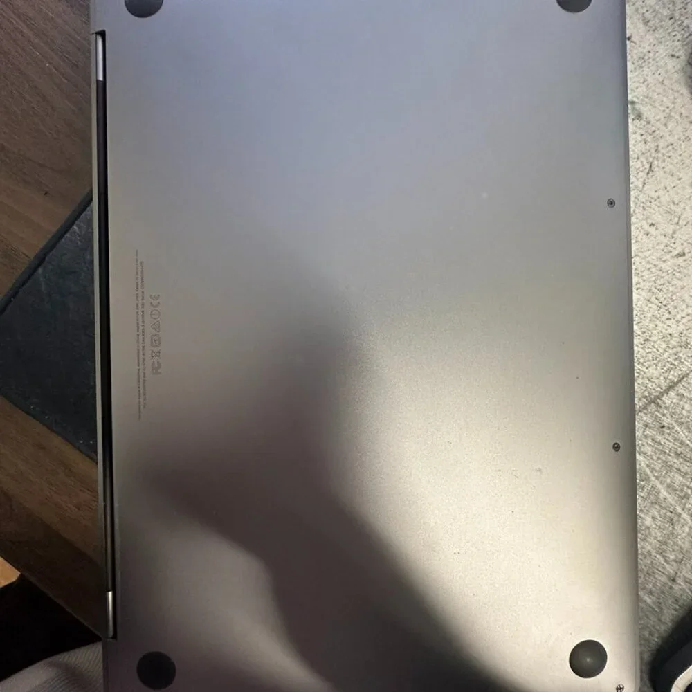 MacBook Pro - 13